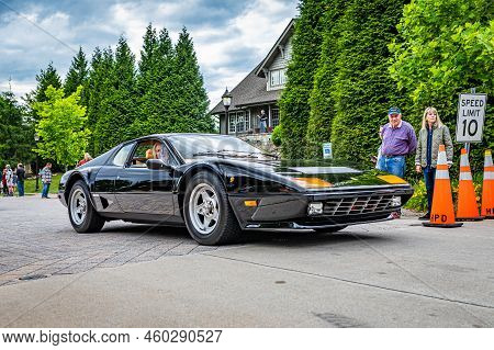 Highlands, Nc - June 10, 2022: Low Perspective Front Corner View Of A 1980 Ferrari 512 Bb Coupe Leav