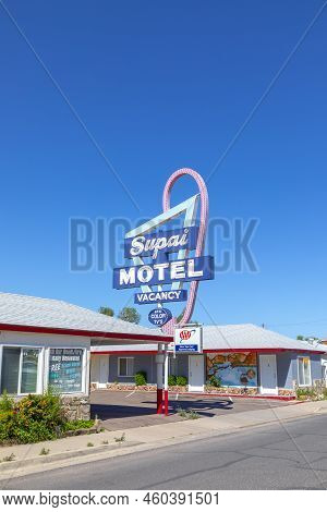 Seligman, Usa - May 25, 2022: Motel And Route 66 Sign Supai On Historic Route 66. Built In 1904. The