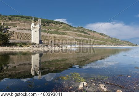 Rhine And Mouse Tower Near Bingen In Rhineland-palatinate In Germany. Extreme Low Water In The Droug