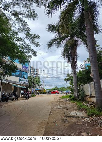 Hyderabad,india- August 6th 2022; Stock Photo Of A Alley Connected To Main Road, Surrounded By Green