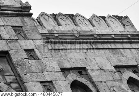 Mughal Architecture Inside Lodhi Gardens, Delhi, India, Beautiful Architecture Inside The The Three-