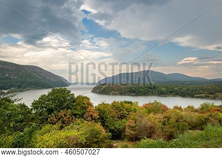 West Point, Ny - Usa - Aug 26, 2022: Landscape View Of Captured Artillery From The Battle Of Saratog