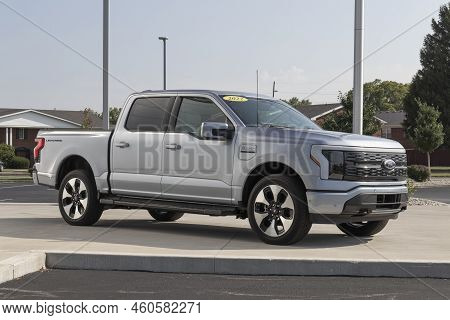 Kokomo - Circa August 2022: Ford F-150 Lightning Display. Ford Offers The F150 Lightning All-electri