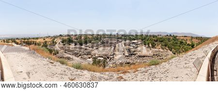 Beit Shean, Israel, August 06, 2022 : Partially Restored Ruins Of One Of The Cities Of The Decapolis