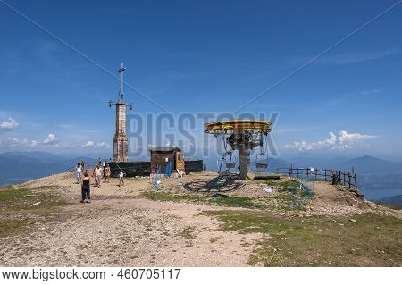 Stresa, Italy - August 17, 2018: Cable Car Station On The Top Of Monte Mottarone Naer Stresa. Stresa