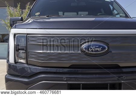 Ford F-150 Lightning Display. Ford Offers The F150 Lightning All-electric Truck In Pro, Xlt, Lariat,