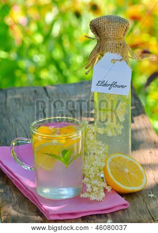 Holunderblüten-Saft