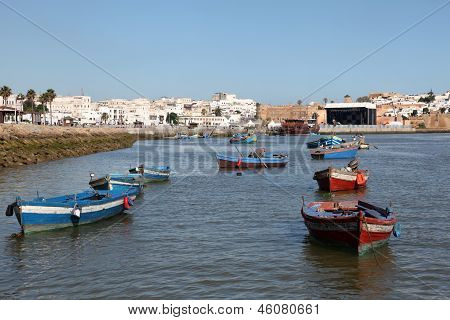 Fiskerbåde i Rabat, Marokko