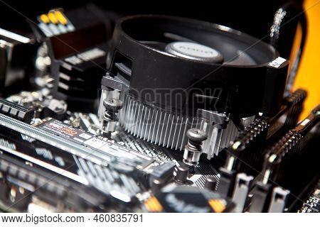 Enjoy Exceptional Performance With The Asus Tuf Gaming B450m Pro S Gaming Black Motherboard. August 