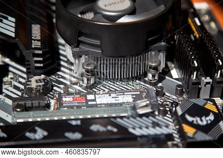 Enjoy Exceptional Performance With The Asus Tuf Gaming B450m Pro S Gaming Black Motherboard. August 
