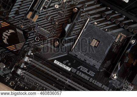 Enjoy Exceptional Performance With The Asus Tuf Gaming B450m Pro S Gaming Black Motherboard. August 