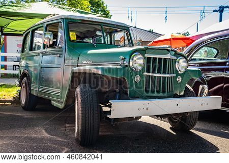 Falcon Heights, Mn - June 17, 2022: Low Perspective Front Corner View Of A 1954 Willys Overland Stat