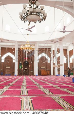 Dhaka Bangladesh 25th October 2021, Interior Of Gulshan Mosque In Dhaka