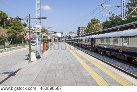Bakirkoy, Istanbul, Turkey. September 2, 2022.the Venice Simplon Orient Express Train, Which Has Bee