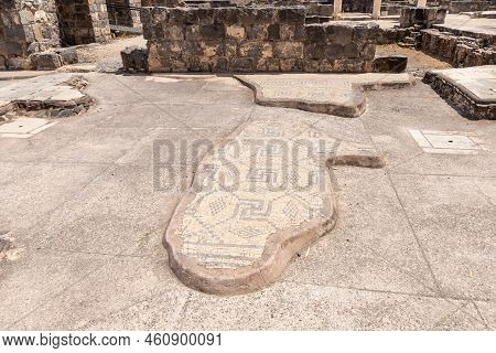 Beit Shean, Israel, August 06, 2022 : Mosaic In Partially Restored Ruins Of One Of The Cities Of The