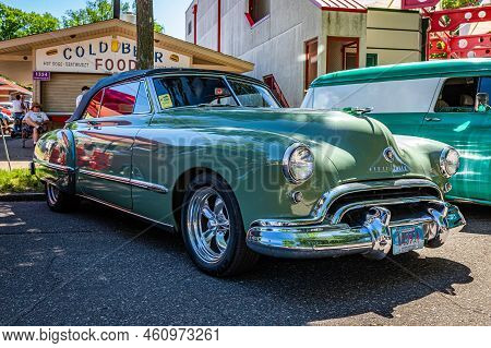 Falcon Heights, Mn - June 17, 2022: Low Perspective Front Corner View Of A 1948 Oldsmobile 98 Futura