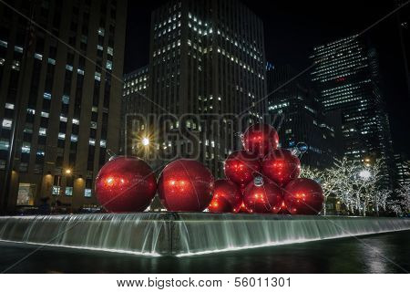 Giant Christmas Ornaments In Nyc