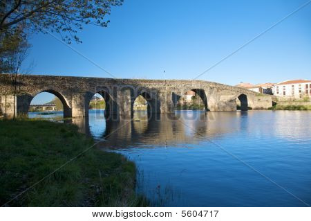 Most rzymski w Barco Avila