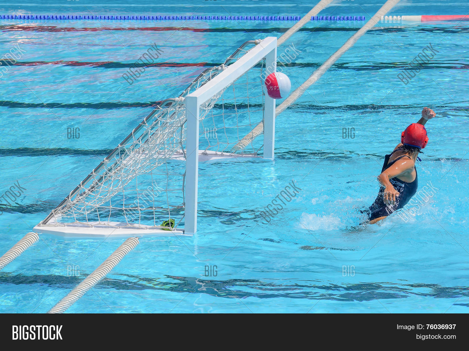 Water Polo Goalkeeper Image & Photo (Free Trial) Bigstock