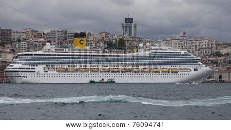 Cruise Ship