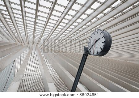A clock surrounded by lines