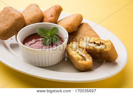 punjabi Paneer Pakoda or pakora or vada, made from gram flour and cottage cheese