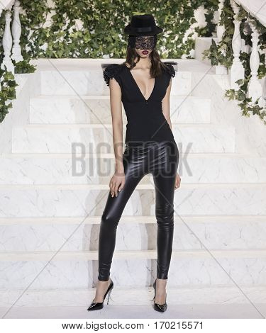La Perla - Fall Winter 2017 - Show