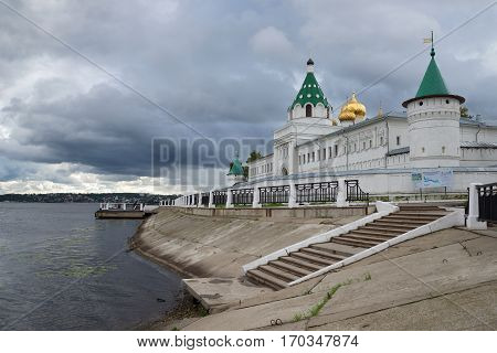 KOSTROMA, RUSSIA - SEPTEMBER 08, 2016: Rainy September day at the Ipatievskiy monastery. Kostroma the Golden ring of Russia