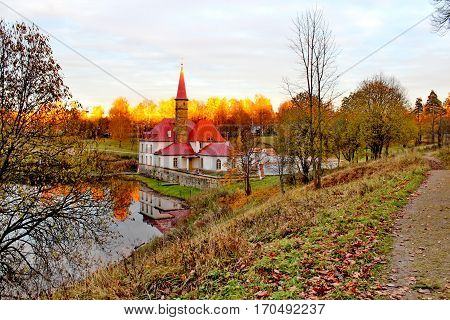 autumn, tree, park, yellow, season, forest, outdoor, nature, color, orange, fall, landscape, red, foliage, light, beautiful, colorful, leaf, sunny, sunlight, background, vibrant, autumnal, bright, scenery, scenic, natural, beauty, sun, golden, environment
