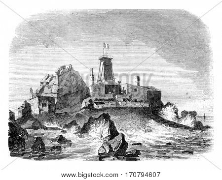 View of the provisional lighthouse and dwelling on the rock of Heaux, upon the high seas, vintage engraved illustration. Magasin Pittoresque 1845.