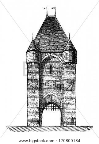 Gate City Moret. vintage engraved illustration. Magasin Pittoresque 1841.