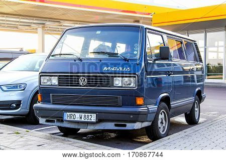 Volkswagen Caravelle