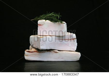spicy marinated axunge with rosemary and pepper