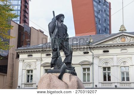 Klaipeda, Lithuania - September 22, 2018: Sculptura Known As Fisherman In Historical Part Of Klaiped