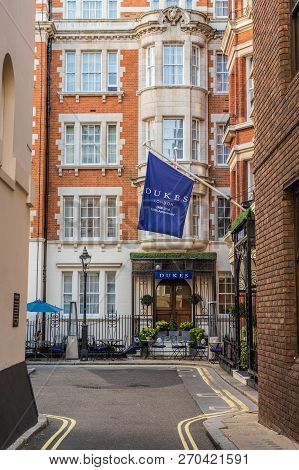 London. November 2018. A View Of The Cavendish Hotel In St James In London