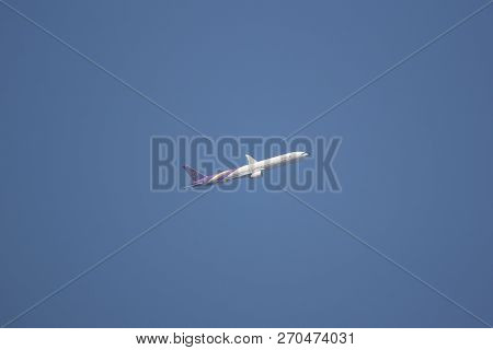 Boeing 777-300 Of Thai Airway.