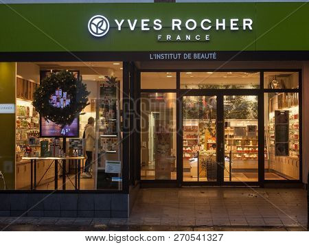 Montreal, Canada - November 3, 2018: Yves Rocher Logo In Front Of Their Main Store For Montreal, Que