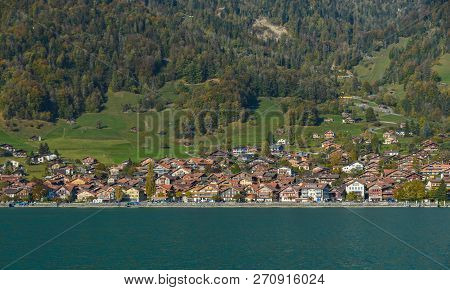 Beautiful Scenery Of Lake Brienz, Switzerland. The Turquoise Lake Brienz Is Set Amid The Spectacular