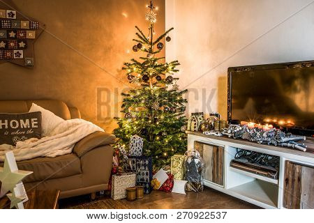 Merry Christmas Beautiful Living Room Tree Setup Aith Gifts Decorated For Happy Holidays At Home