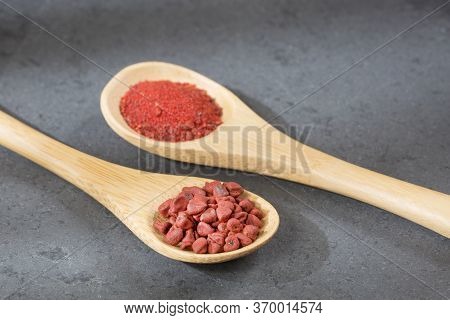 Annatto Seeds And Powder - Bixa Orellana