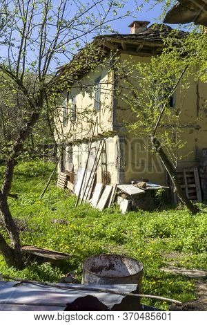 Staro Stefanovo, Bulgaria - April 9, 2014: Old Houses At Historical Village Of Staro Stefanovo, Love