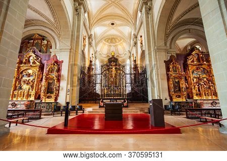 Luzern, Switzerland - July 11, 2019: Church Of St. Leodegar Or Hofkirche St. Leodegar Is A Roman Cat