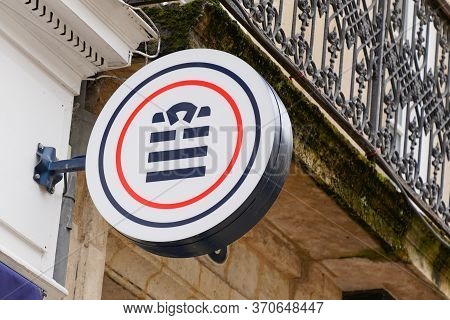 Bordeaux , Aquitaine / France - 05 12 2020 : Serge Blanco Shop Sign Rugby Logo For French Sporty Clo
