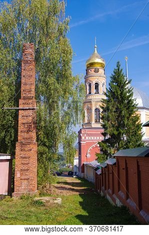 Village Novyy Byt, Chekhov District, Russia - September, 2019: The Monastery Of The Ascension Of Dav