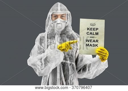Doctors, Infectionist, Research And Covid19 Concept. Young European Female Doctor Showing 'keep Calm