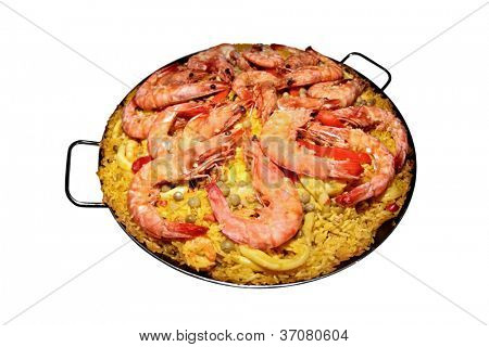 Isolierte Paella auf weißem Hintergrund - spanische Küche