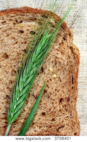Sneetje brood en rogge