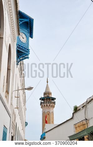 Tunis, Tunisia - February 06, 2009: Youssef Dey Mosque, Is A 17th-century Mosque In Located In Medin