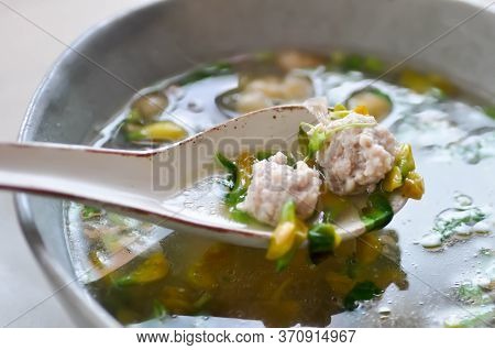 Flower Soup ,cowslip Creeper Flower And Pork Soup