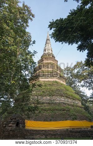 Thailand Chiang Saen Wat Phra That Chedi Luang